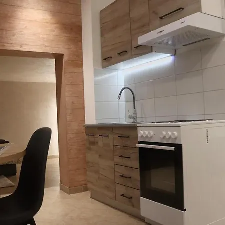 Modern With Jacuzzi In Center Апартаменты Нови-Сад