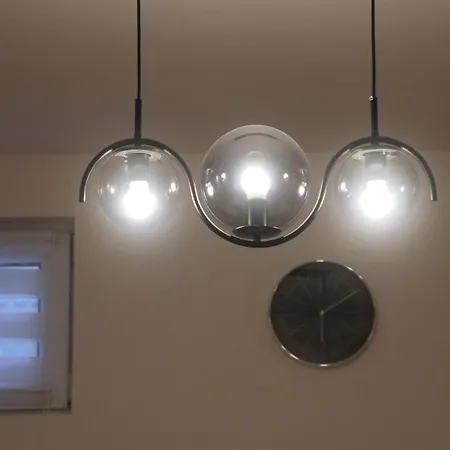 Modern With Jacuzzi In Center Апартаменты Нови-Сад