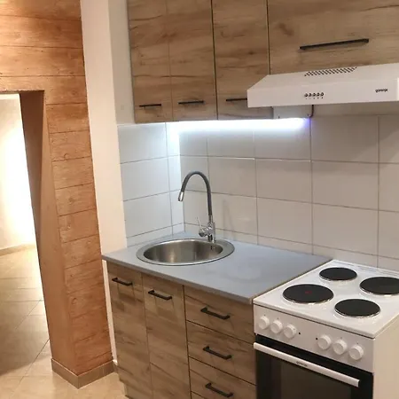 Апартаменты Modern With Jacuzzi In Center Нови-Сад