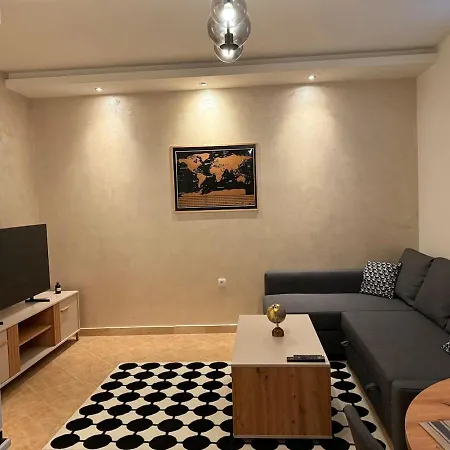 Modern With Jacuzzi In Center Апартаменты Нови-Сад