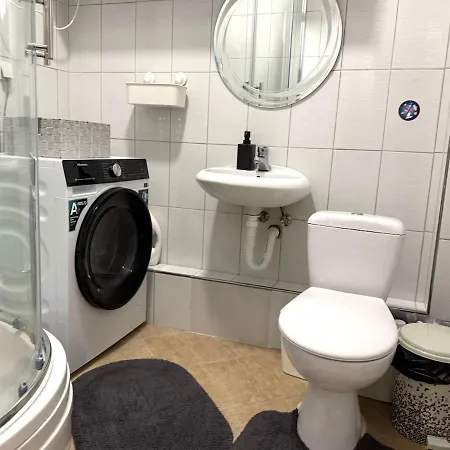 Modern With Jacuzzi In Center Апартаменты